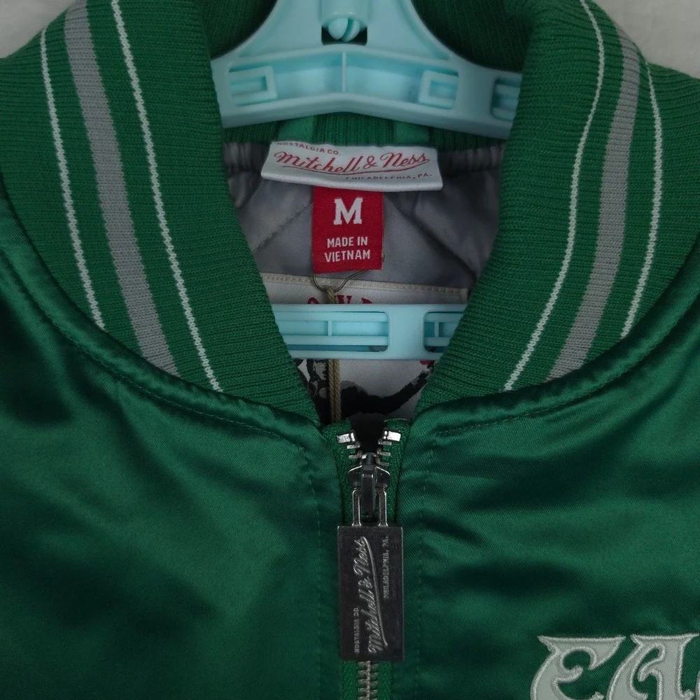 Philadelphia Eagles Mitchell & Ness NFL Medium Satin Jacket Green Gray NWT
